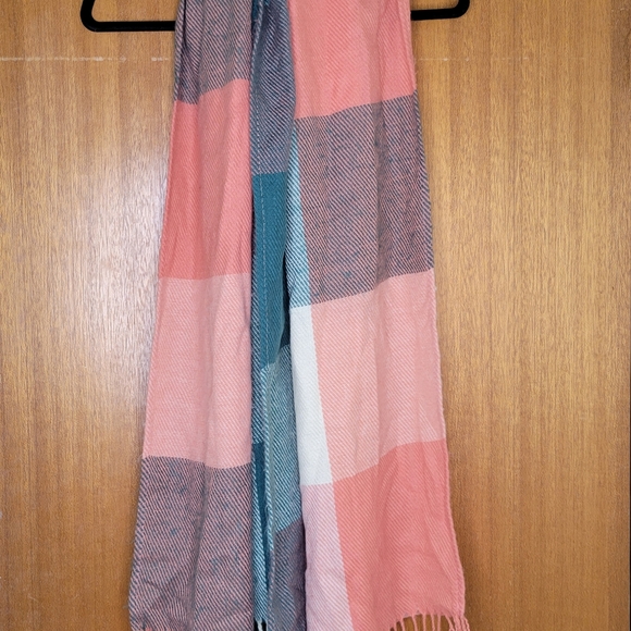 Plaid Blanket Scarf - Picture 2 of 3